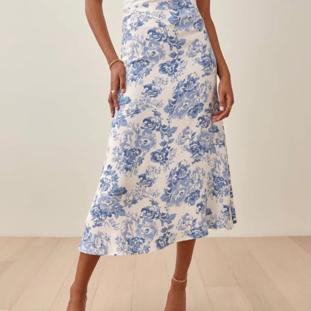 Reformation Bea Midi Skirt in Olympia blue Size 0